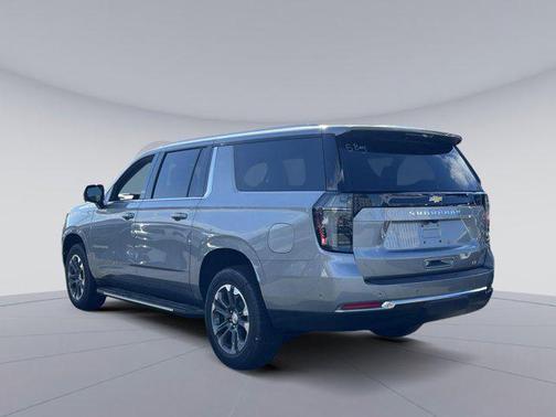 2025 Chevrolet Suburban LT
