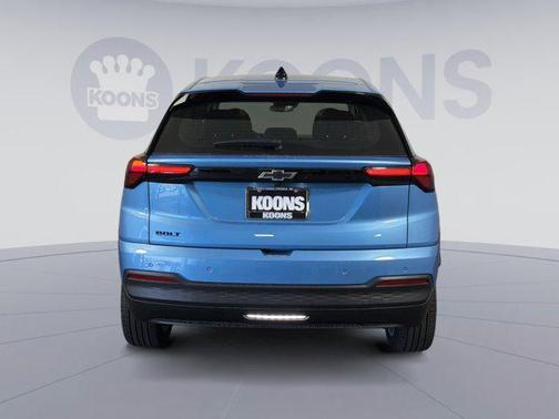 Marina Blue Metallic 2027 Chevrolet Bolt LT