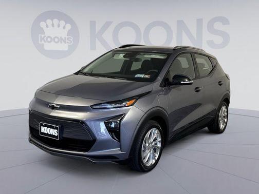 Gray Ghost Metallic 2023 Chevrolet Bolt EUV FWD LT