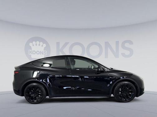 2024 Tesla Model Y Long Range Dual Motor All-Wheel Drive