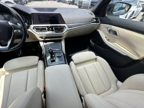 2021 BMW 330 xDrive