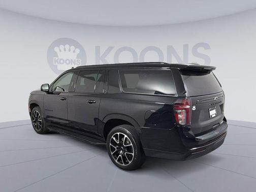 2023 Chevrolet Suburban RST