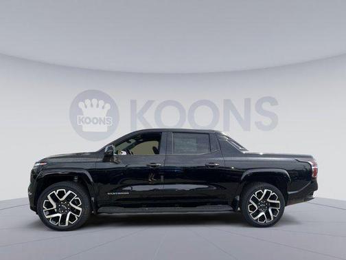 2025 Chevrolet Silverado EV RST