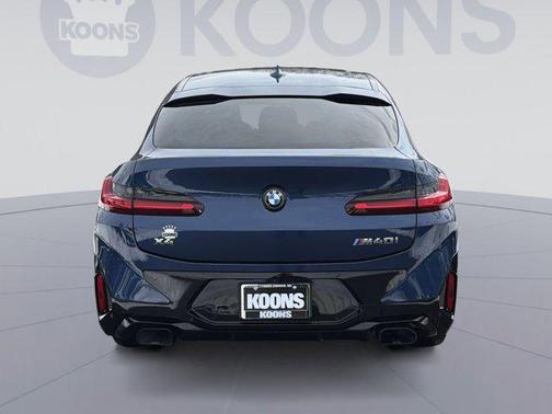 2022 BMW X4 M40i