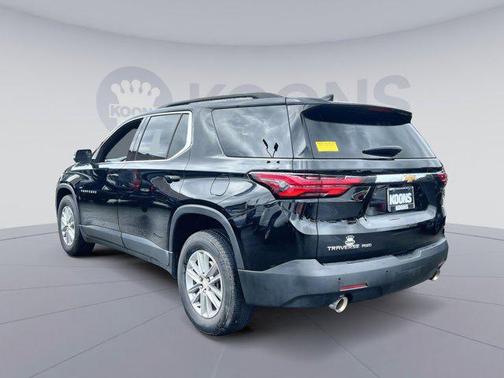 2022 Chevrolet Traverse LT Cloth