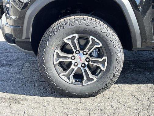 2025 GMC Canyon Base