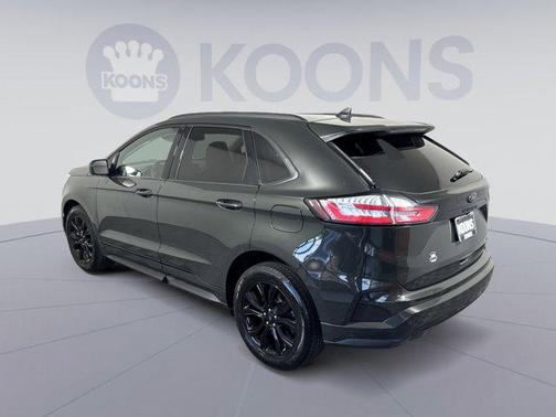 2022 Ford Edge SE