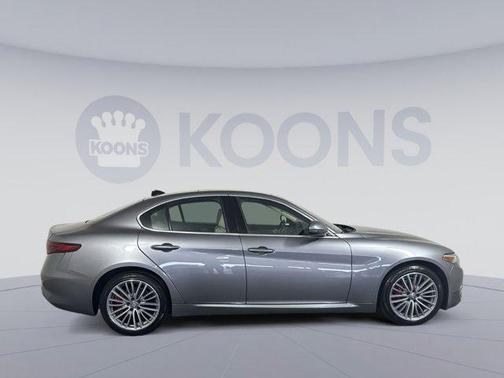 Stromboli Gray Metallic 2021 Alfa Romeo Giulia Ti
