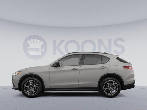 2021 Alfa Romeo Stelvio Base