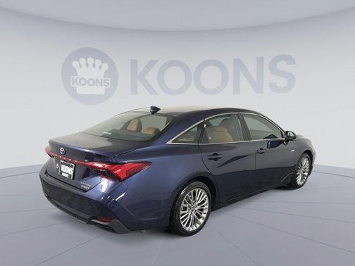 2019 Toyota Avalon Hybrid Limited