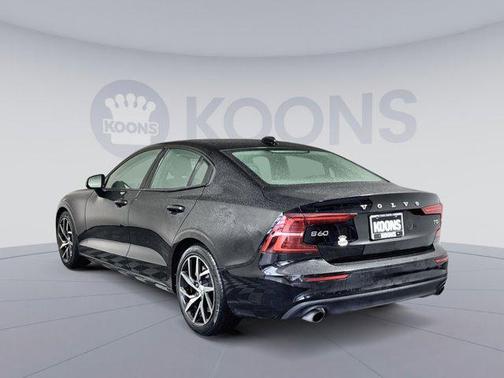 2020 Volvo S60 T5 Momentum