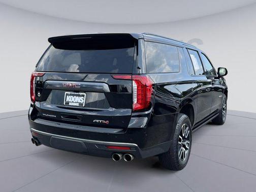 2022 GMC Yukon XL 4WD AT4