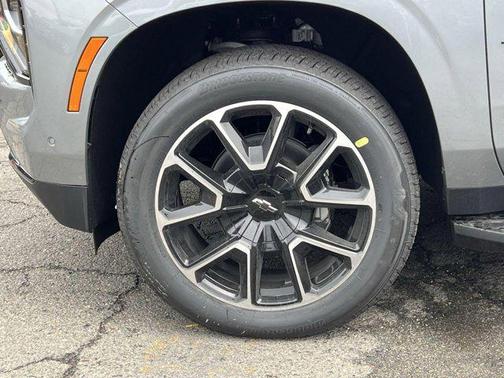 2025 Chevrolet Tahoe 4WD RST