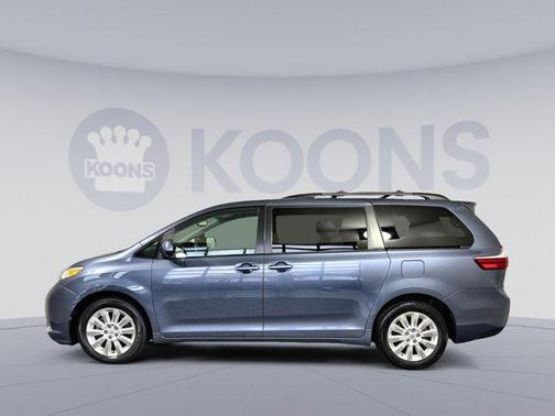 2015 Toyota Sienna LE