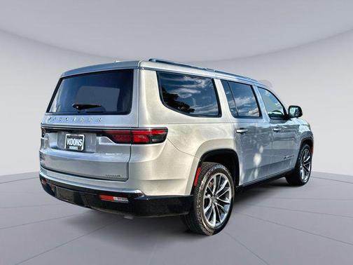 2022 Jeep Wagoneer Series III 4x4