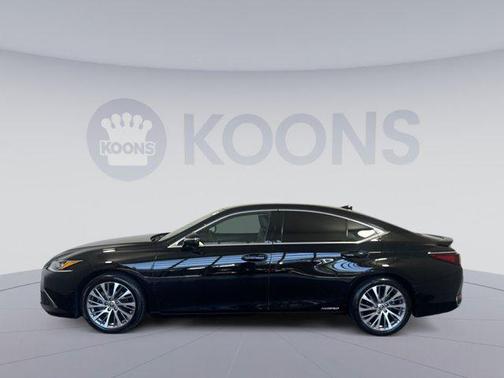 Obsidian 2021 Lexus ES 300h Base