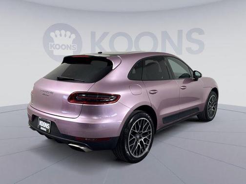Gray 2018 Porsche Macan Macan Sport Edition