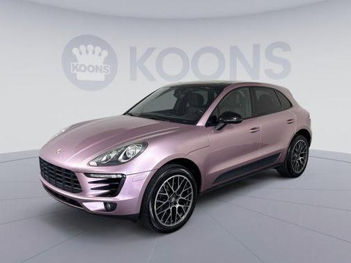 Gray 2018 Porsche Macan Macan Sport Edition