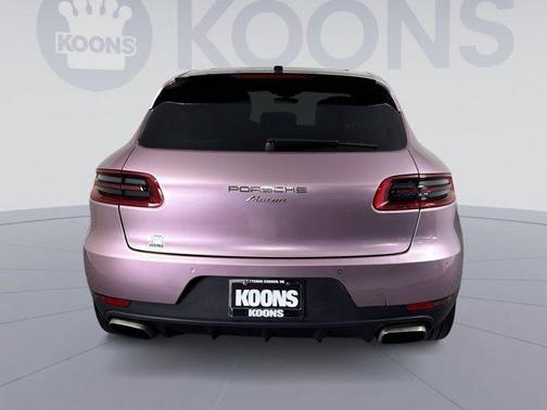 Gray 2018 Porsche Macan Macan Sport Edition