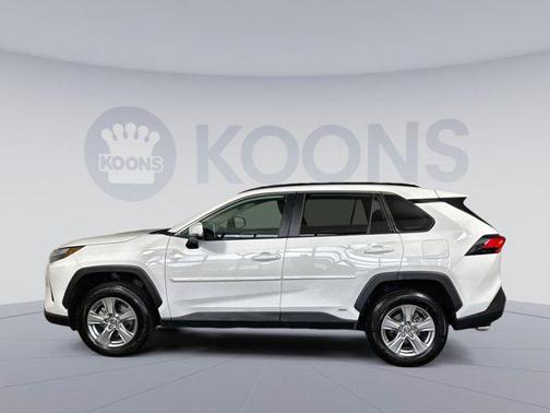 2024 Toyota RAV4 Hybrid LE
