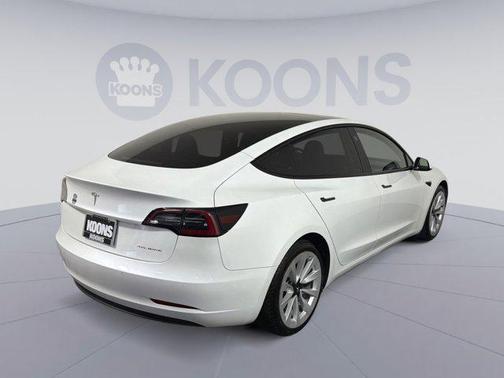 2022 Tesla Model 3 Long Range