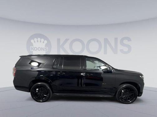 2022 Chevrolet Suburban RST