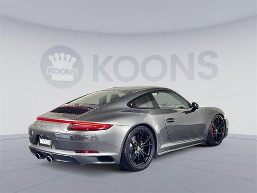 2017 Porsche 911 Carrera