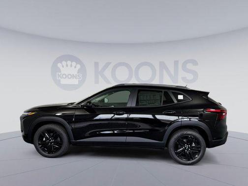 Mosaic Black Metallic 2026 Chevrolet Trax FWD ACTIV
