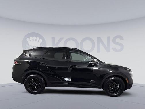 Ebony Black 2025 Kia Sportage S