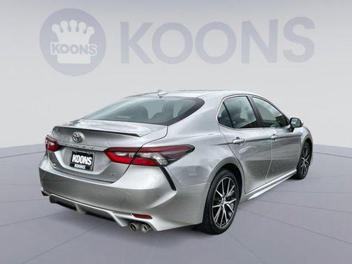 2023 Toyota Camry SE