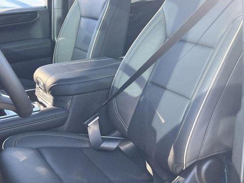 2025 GMC Yukon XL 4WD Elevation