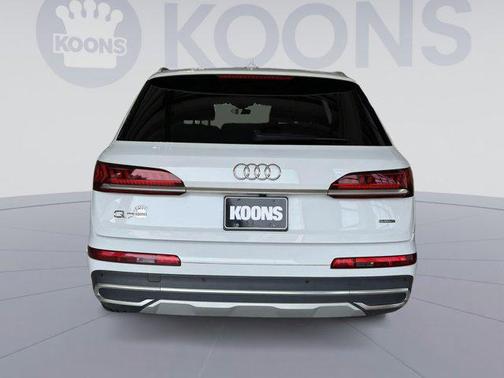 2021 Audi Q7 45 Premium