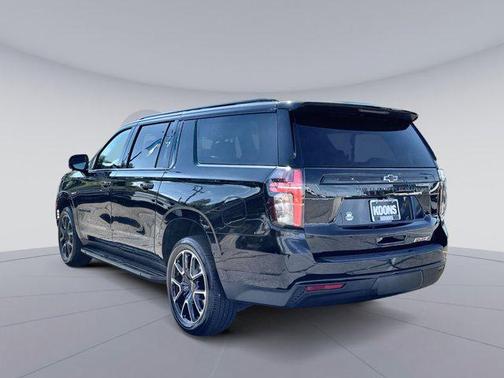 2024 Chevrolet Suburban RST