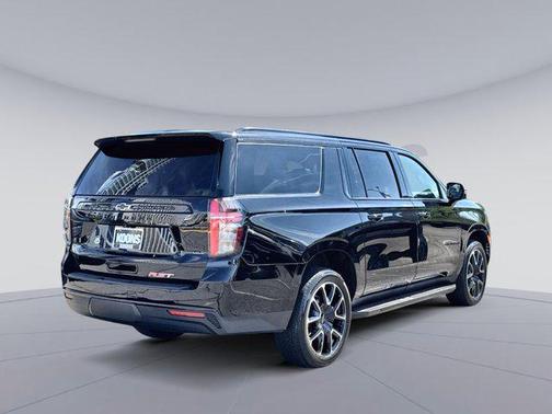 2024 Chevrolet Suburban RST