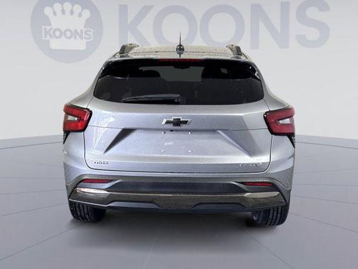 Sterling Gray Metallic 2026 Chevrolet Trax FWD ACTIV
