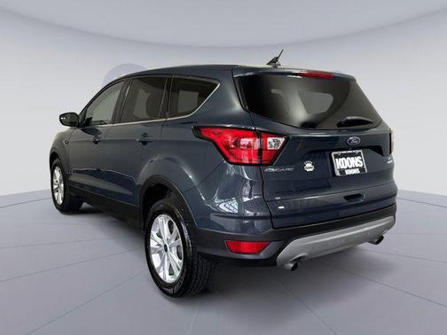 BALTIC SEA GREEN METALLIC 2019 Ford Escape SE
