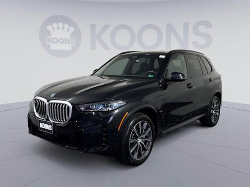 Black Sapphire Metallic 2025 BMW X5 PHEV xDrive50e