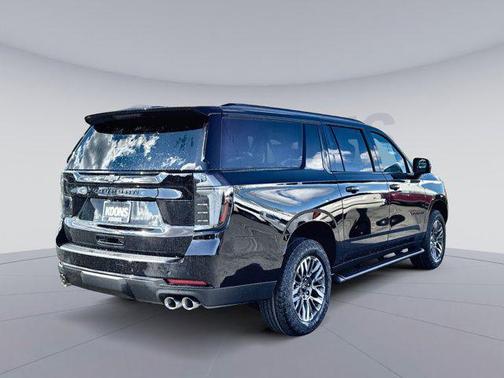 2026 Chevrolet Suburban Z71, 4WD