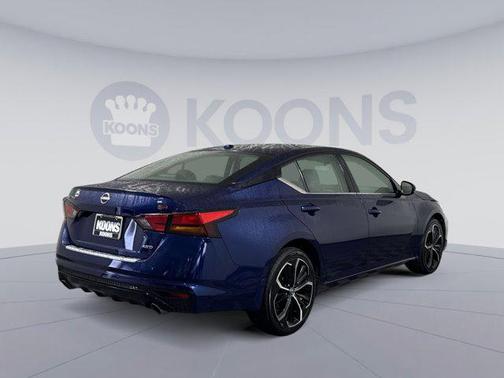 2023 Nissan Altima SR Intelligent AWD