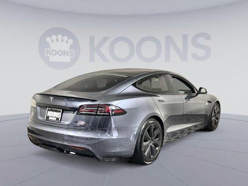 2022 Tesla Model S Plaid