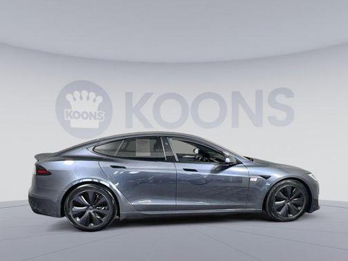 2022 Tesla Model S Plaid