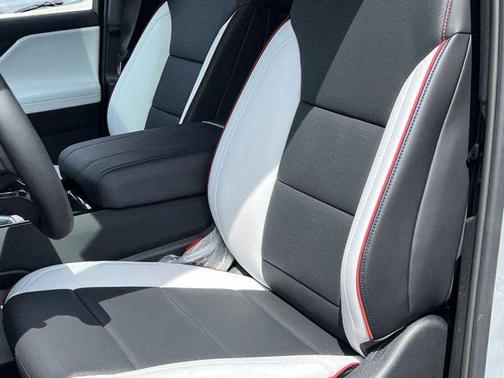 2025 Chevrolet Silverado EV RST