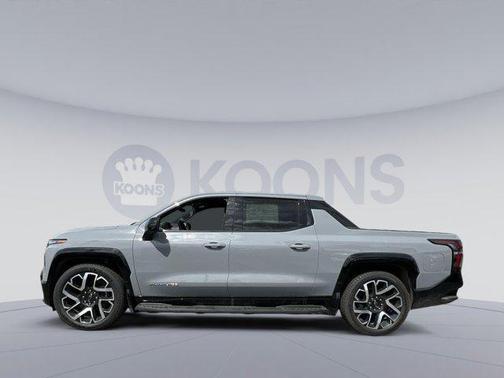 2025 Chevrolet Silverado EV RST
