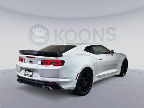 2022 Chevrolet Camaro RWD Coupe LT1