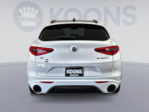 2022 Alfa Romeo Stelvio Ti