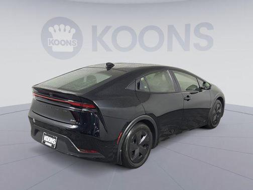 2023 Toyota Prius LE