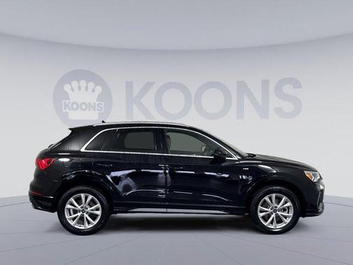 2022 Audi Q3 45 S line Premium Plus