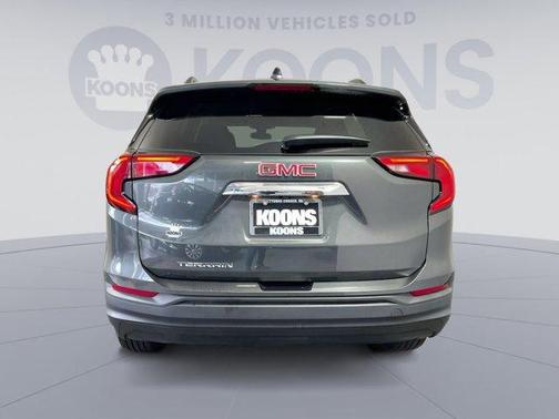 Photo 4 of 22 of 2020 GMC Terrain SLE
