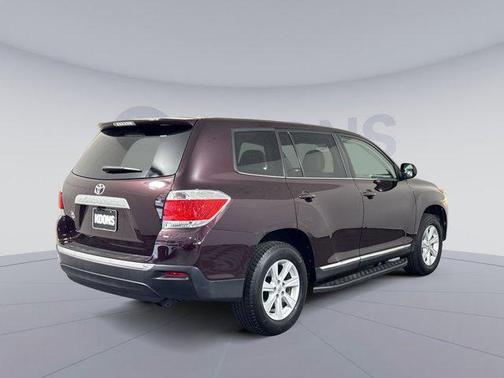 2013 Toyota Highlander SE