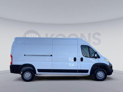 Bright White Clearcoat 2023 RAM ProMaster 2500 High Roof